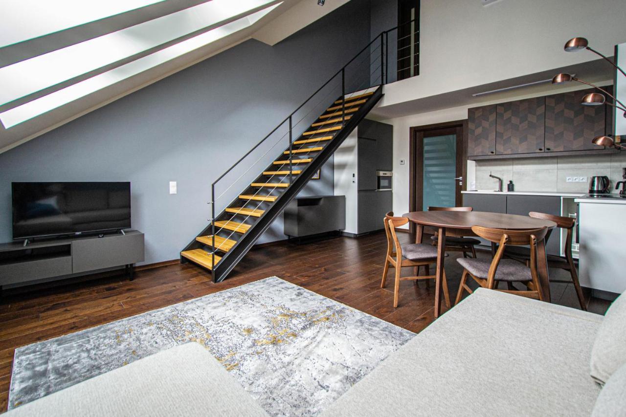 Quite Loft With Balcony And 3 Air Conditioners براغ المظهر الخارجي الصورة