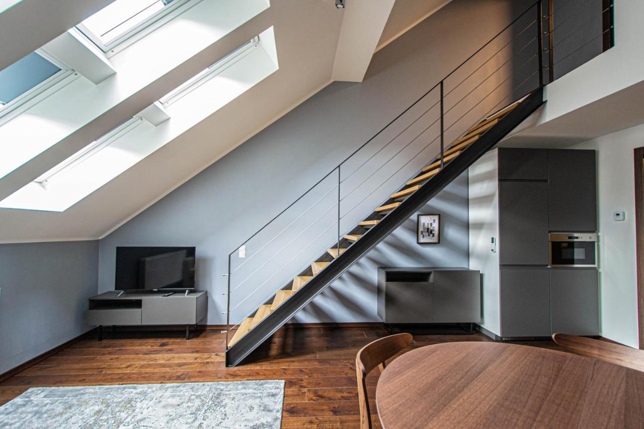 Quite Loft With Balcony And 3 Air Conditioners براغ المظهر الخارجي الصورة